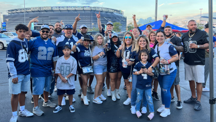 MetLife Stadium Tailgates Open with Cowboys and Bills Fans