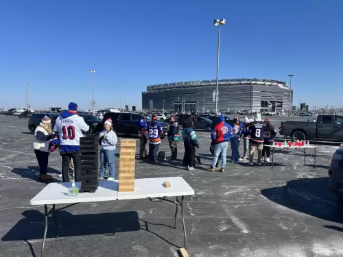 NY Rangers NY Islanders Metlife Stadium Tailgate