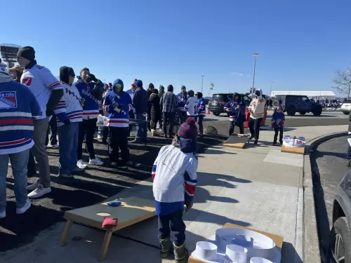 NY Rangers NY Islanders Metlife Stadium Tailgate
