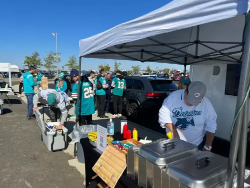 Dolphins Tailgate MetLife Stadium 3