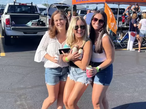 Kenny Chesney Tailgate Metlife Stadium 3