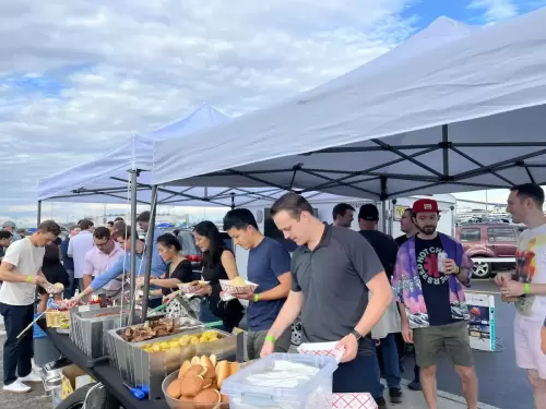 Red Hot Chili Peppers Tailgate Metlife