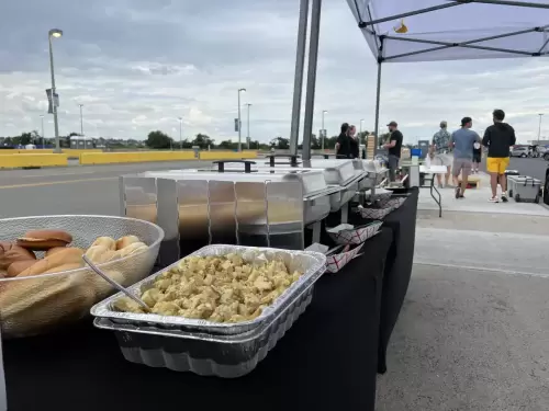 Red Hot Chili Peppers Tailgate Metlife 8